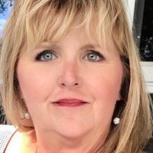 Meet your Posher, Paula